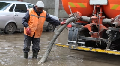 Откачка воды в Великом Новгороде